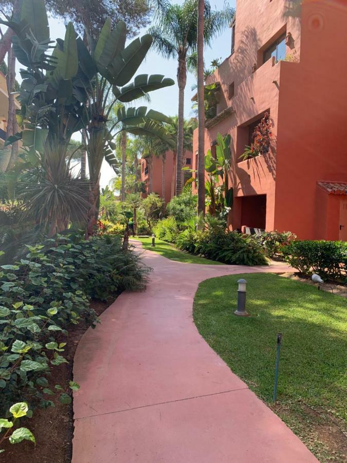 Beachside Apartment In Marbella Eksteriør billede